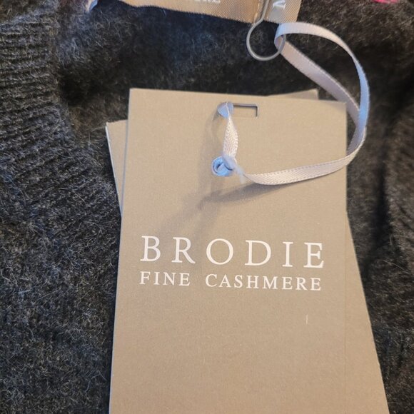 NEW Brodie Fine Cashmere Charcoal Gray Love Rainbow Foil Pullover Sweater Size M - Picture 6 of 7